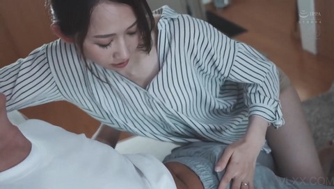 Phang cô bạn vú hồng quá là sướng Kana Mito